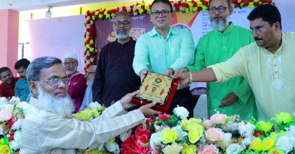 যে মাটিতে আমার শেকড় সে মাটির মানুষদের প্রতি শ্রদ্ধা-ভালবাসা সারাজীবন অটুট থাকবে