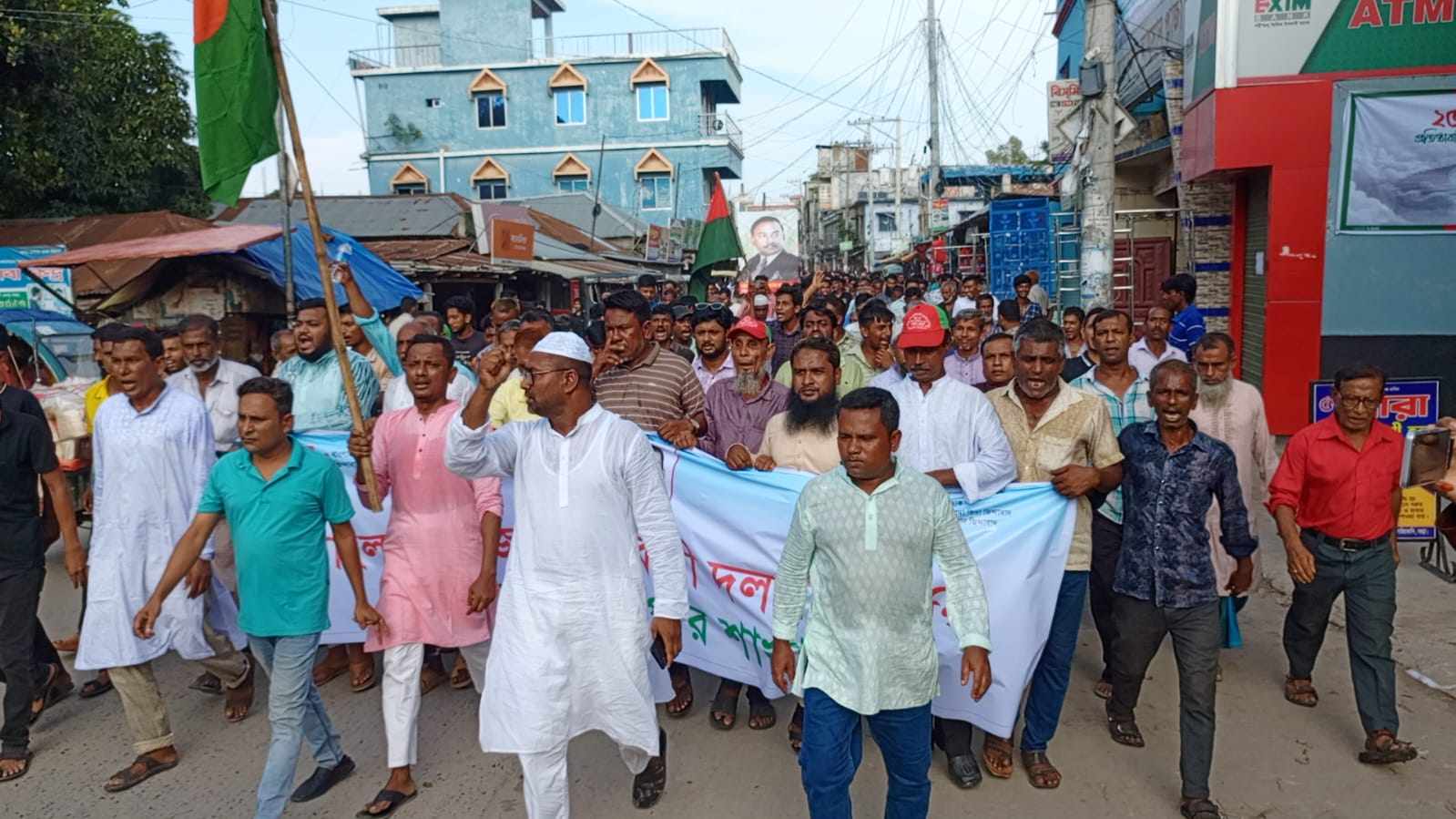 সারিয়াকান্দিতে পৌর বিএনপির আনন্দ মিছিল ও সম্প্রীতি সমাবেশ