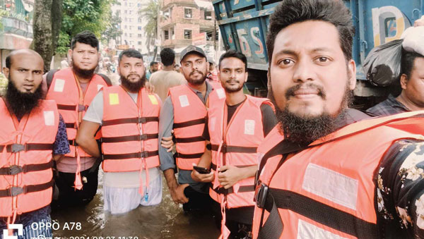 বন্যার্তদের সহায়তায় কাজ করছে “স্মার্ট শ্রীপুর উদ্যোক্তা পরিবার গাজীপুর” ফেইসবুক গ্রুপ