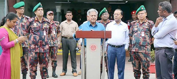 শুধু বিজিবি না, পুলিশ, র‌্যাবকেও দানব বানিয়েছে: স্বরাষ্ট্র উপদেষ্টা