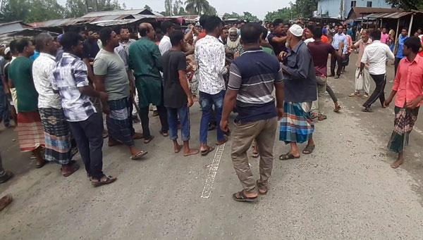 তেঁতুলিয়ায় স্থানীয়দের দুই গ্রæপের মধ্যে সংঘর্ষে বিএনপির কর্মীসহ আহত ১৫,আটক ৭ জন