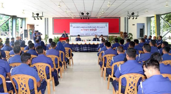 কুড়িগ্রামে  পুলিশ কর্মকর্তা কর্মচারীদের  প্রশিক্ষণ কোর্সের শুভ উদ্বোধন