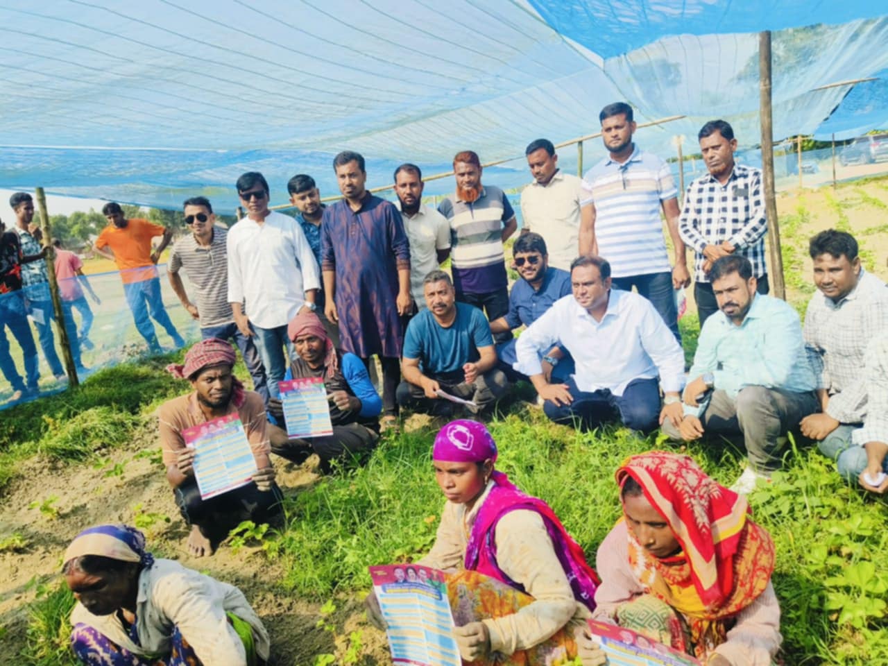 জয়পুরহাটে যুবদলের উদ্যোগে রাষ্ট্র কাঠামো মেরামতের লিফলেট বিতরণ