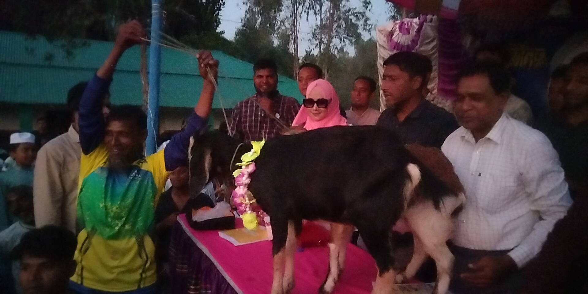 রওজাতুল জান্নাত চামরুল ইউনিয়ন ফুটবল টুর্নামেন্টের ফাইনাল খেলা আটগ্রাম হাই স্কুল মাঠে।।