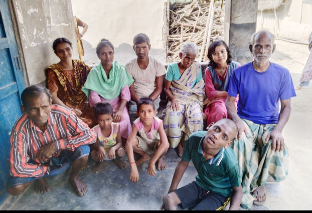 বিরামপুরে একই পরিবারে ১২ জন বাকপ্রতিবন্ধী: চান সরকারি সহযোগিতা