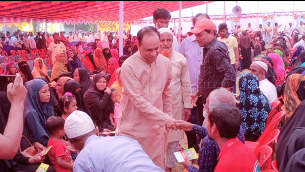 নেত্রকোণার দুর্গাপুরে ব্যারিস্টার কায়সার কামালের উদ্যোগে ফ্রি মেডিকেল ক্যাম্প 