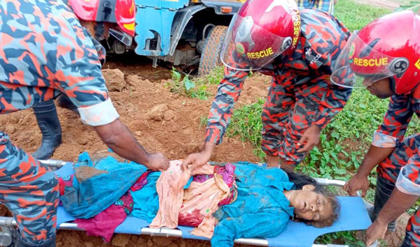 ঘোড়াঘাট ৩ নং সিড়া ইউনিয়ন পরির্ষদ পরিদর্শন করেন রংপুর বিভাগের উপ-পরিচালক