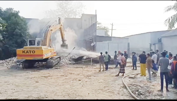 সোনারগাঁয়ে দুটি চুনা কারখানার অবৈধ গ্যাস সংযোগ বিছিন্ন