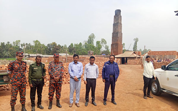 উলিপুরে দুই ইট ভাটার কার্যক্রম বন্ধ করে দিয়েছে প্রশাসন 