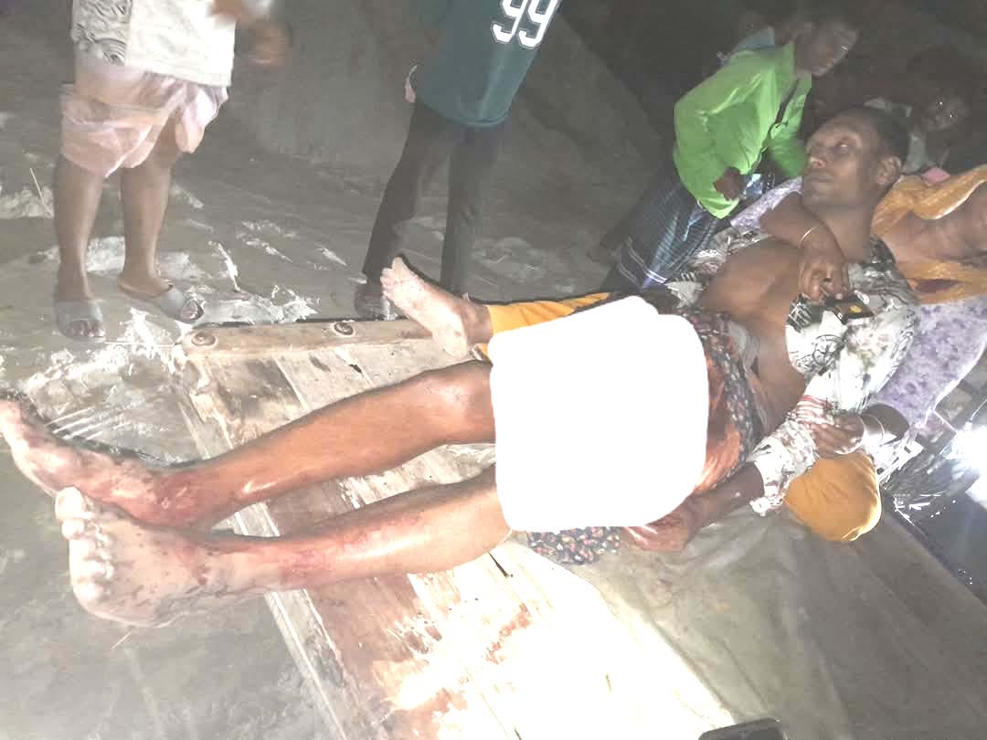 বাগমারায় ধর্ষণচেষ্টার সময় চাচাতো ভাইয়ের পুরুষাঙ্গ কর্তন বাগমারায় ধর্ষণচেষ্টার সময় চাচাতো ভাইয়ের পুরুষাঙ্গ কর্তন
