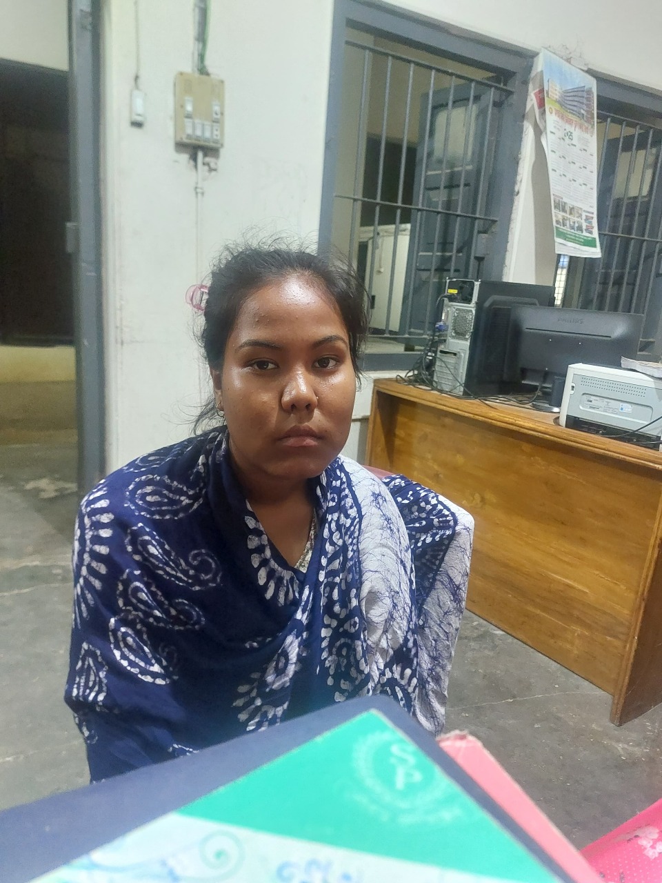 প্রেমের টানে সীমান্ত পেরিয়ে বাংলাদেশে প্রবেশ করে ভারতীয় কিশোরী এখন সাপাহার থানা হাজতে।। প্রেমের টানে সীমান্ত পেরিয়ে বাংলাদেশে প্রবেশ করে ভারতীয় কিশোরী এখন সাপাহার থানা হাজতে।।