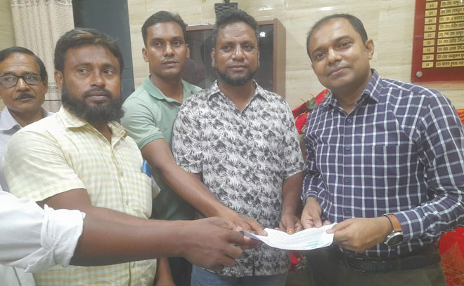 শার্শায় বাংলাদেশ হেল্থ এসিষ্ট্যান্ট এসাসিয়েশন মহাপরিচালক বরাবর স্বারকলিপি প্রদান শার্শায় বাংলাদেশ হেল্থ এসিষ্ট্যান্ট এসাসিয়েশন মহাপরিচালক বরাবর স্বারকলিপি প্রদান