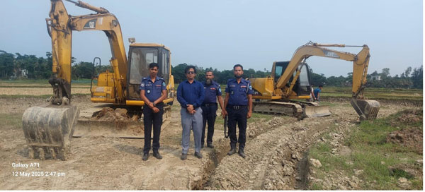 সেনবাগে ভ্রাম্যমান আদালতের অভিযান মাটি ব্যবসায়ীর লাখ টাকা জরিমানা সেনবাগে ভ্রাম্যমান আদালতের অভিযান মাটি ব্যবসায়ীর লাখ টাকা জরিমানা