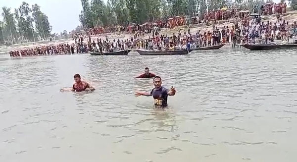 কুড়িগ্রামের ব্রহ্মপুত্র নদে ভেসে উঠল নিখোঁজ ২ ভাইয়ের মরদেহ কুড়িগ্রামের ব্রহ্মপুত্র নদে ভেসে উঠল নিখোঁজ ২ ভাইয়ের মরদেহ