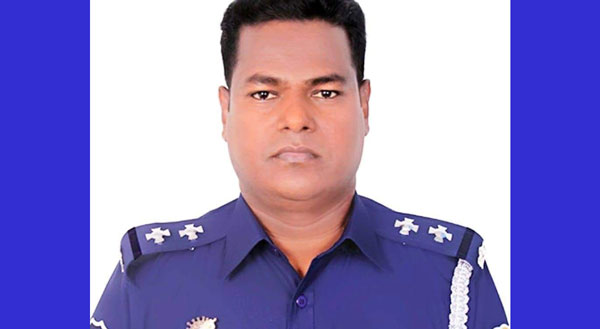নাটোরে মামলা থেকে নাম বাদ দেবার কথা বলে ৫ লাখ টাকা ঘুষ দাবী এসআইয়ের