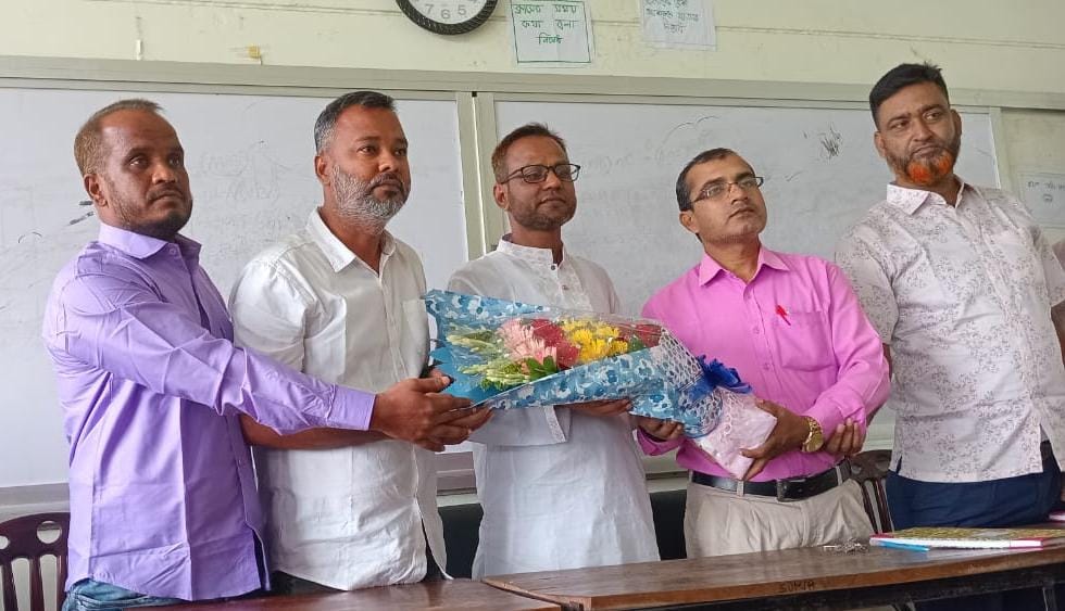 আদমদীঘির কাঞ্চনপুর মাধ্যমিক বিদ্যালয়ের এডহক কমিটিকে সংবর্ধনা।। আদমদীঘির কাঞ্চনপুর মাধ্যমিক বিদ্যালয়ের এডহক কমিটিকে সংবর্ধনা।।