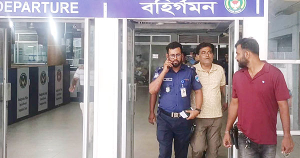 বেনাপোলে আটক ‘মোল্লারহাটের আওয়ামীলীগ নেতা’ রেজাউল কবির চেয়ারম্যান বেনাপোলে আটক ‘মোল্লারহাটের আওয়ামীলীগ নেতা’ রেজাউল কবির চেয়ারম্যান